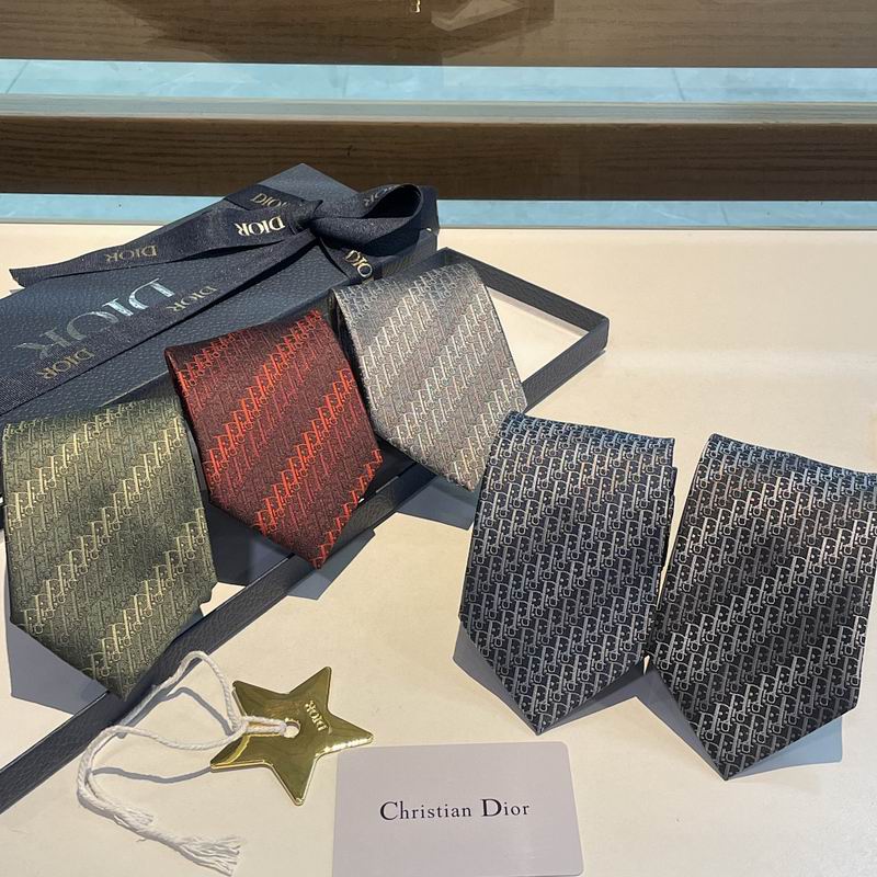 Dior Tie hm39